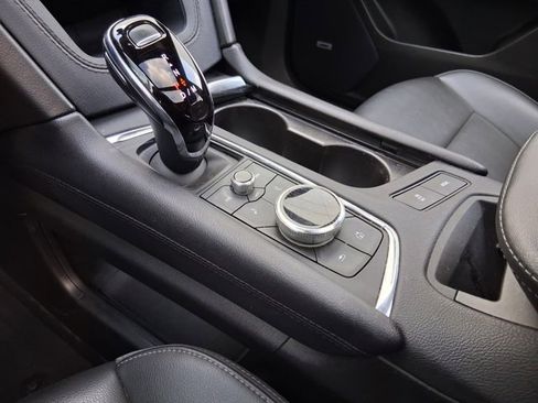 Used 2023 Cadillac XT6 Luxury w/ LPO, Floor Liner Package image 12