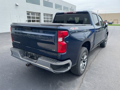 Used 2023 Chevrolet Silverado 1500 LT AWD/4WD image 7