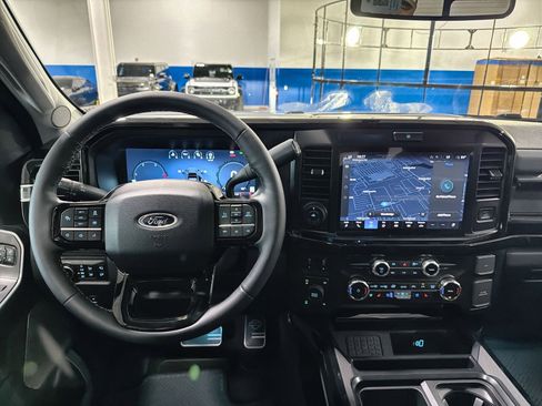 New 2026 Ford F250 Lariat w/ Black Appearance Package image 27