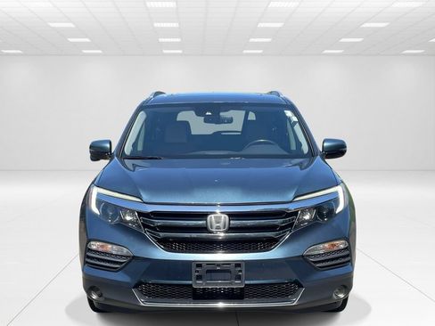 Used 2018 Honda Pilot Touring image 2
