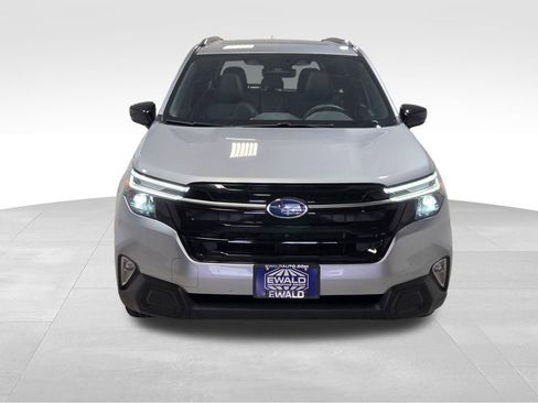 Used 2025 Subaru Forester Touring w/ Popular Package - Touring image 14