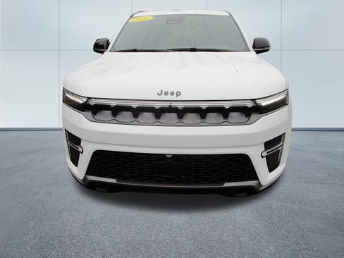 New 2026 Jeep Grand Wagoneer Limited w/ Convenience Group I image 4