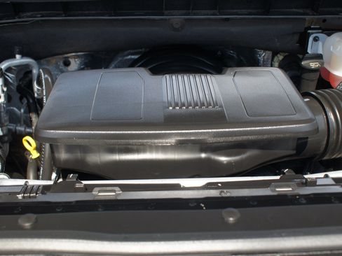 Used 2025 Chevrolet Silverado 1500 LT Trail Boss w/ Convenience Package II AWD/4WD image 30