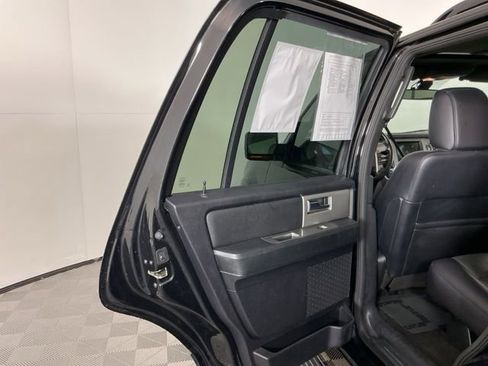 Used 2017 Ford Expedition Limited w/ Equipment Group 301A AWD/4WD image 29