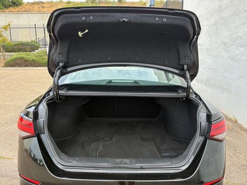 Used 2025 Nissan Sentra SV image 29