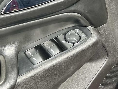 Used 2018 Chevrolet Equinox LT AWD/4WD image 15