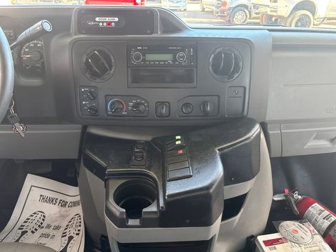 Used 2016 Ford E-350 and Econoline 350 Super Duty RWD image 14