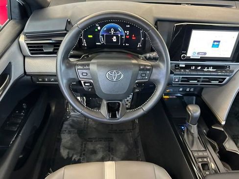 Certified 2025 Toyota Camry SE w/ Convenience Package FWD image 18