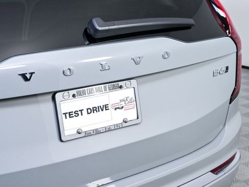 Used 2026 Volvo XC90 B6 Ultra w/ Protection Package AWD/4WD image 40