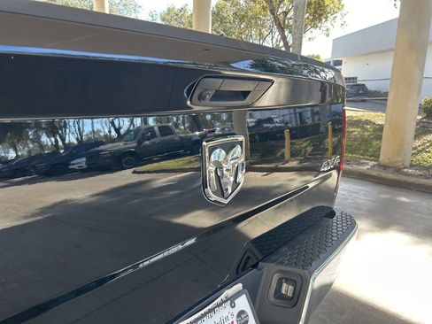 Used 2024 RAM 1500 Classic SLT image 19