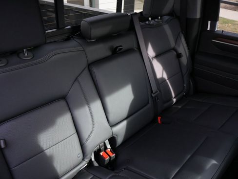 New 2026 GMC Sierra 3500 Denali w/ Denali Reserve Package image 14