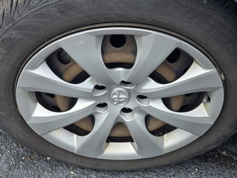 Used 2020 Toyota Corolla LE image 23