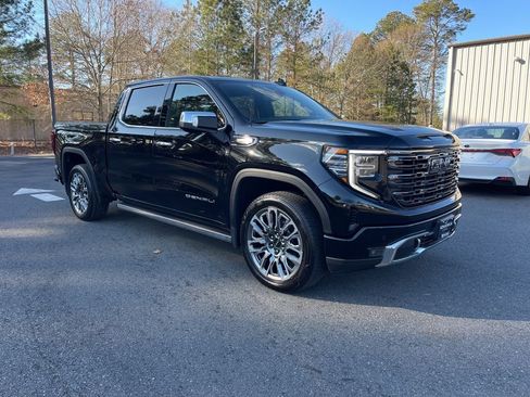 Used 2025 GMC Sierra 1500 Denali Ultimate image 4