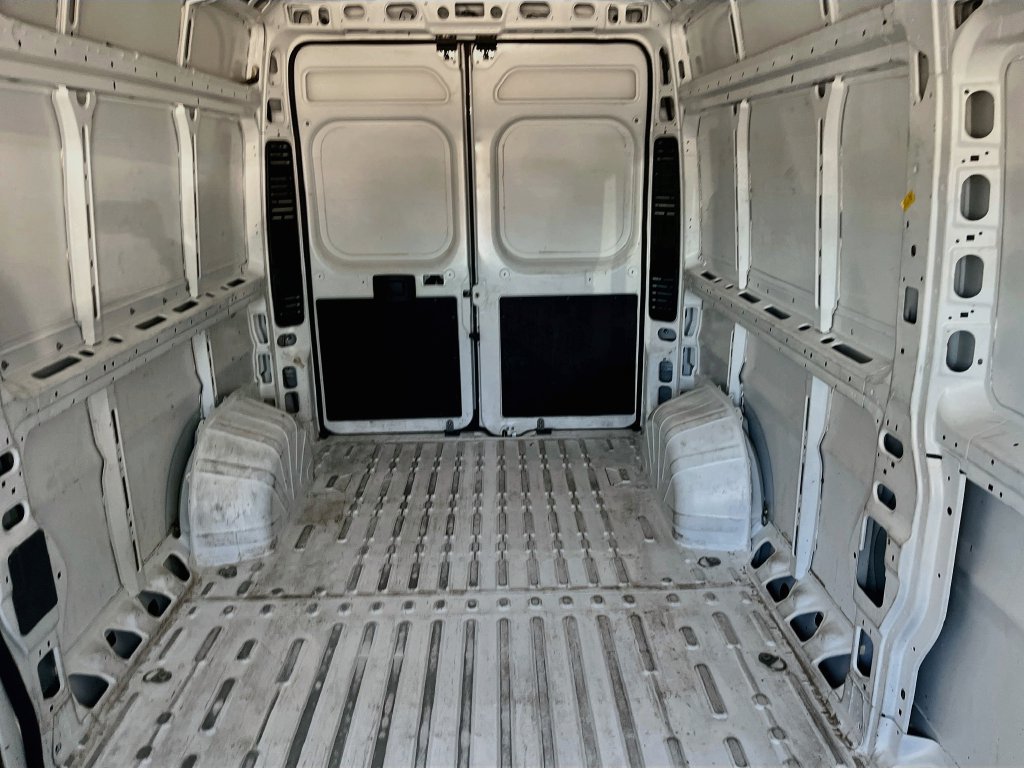 Used 2025 RAM ProMaster 2500 w/ Convenience Group FWD image 25