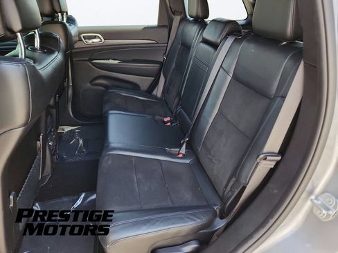 Used 2021 Jeep Grand Cherokee Laredo X AWD/4WD image 21