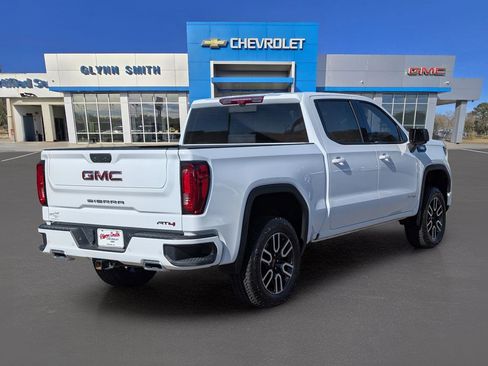 Used 2024 GMC Sierra 1500 AT4 w/ Technology Package image 8