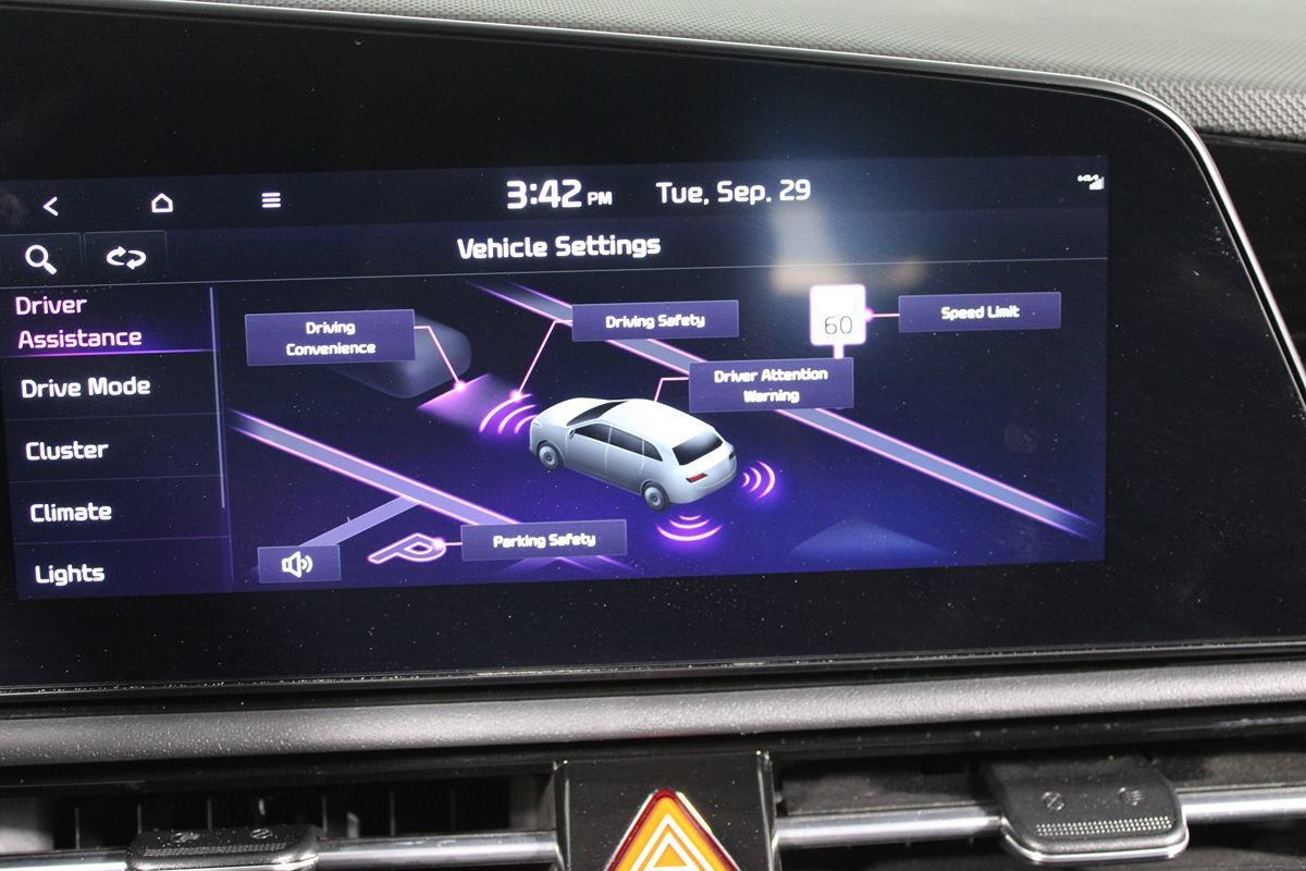Used 2024 Kia Niro Wind FWD image 18
