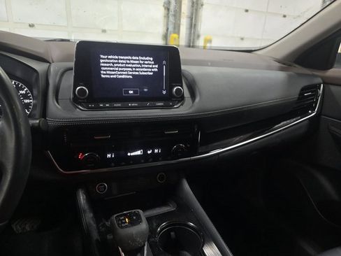 Certified 2023 Nissan Rogue SL image 5