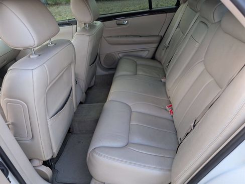 Used 2008 Cadillac DTS Luxury I w/ Sun And Sound Package image 17