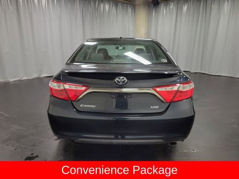 Used 2015 Toyota Camry XSE w/ Moonroof Package image 7