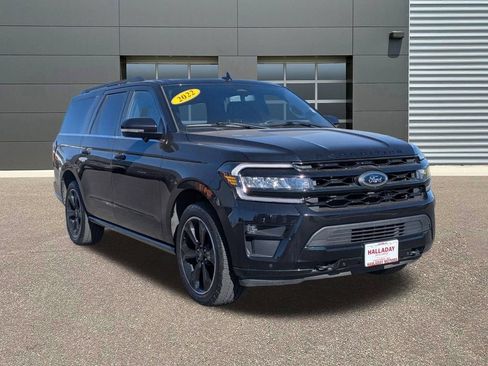 Used 2022 Ford Expedition Max Limited AWD/4WD image 3