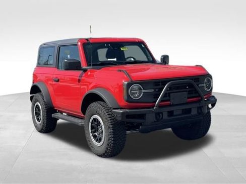 Used 2022 Ford Bronco 2-Door w/ Sasquatch Package AWD/4WD image 3