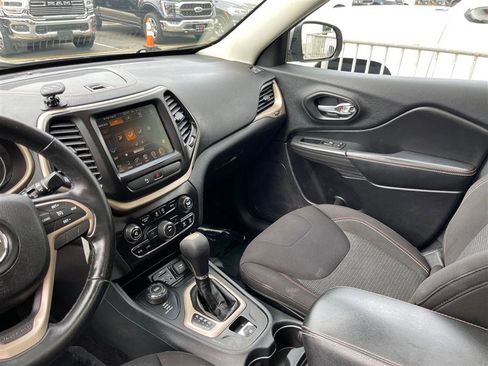 Used 2016 Jeep Cherokee 75th Anniversary image 26