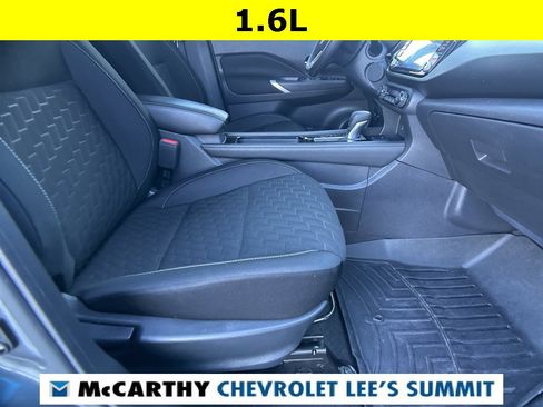 Used 2021 Nissan Kicks SV image 42