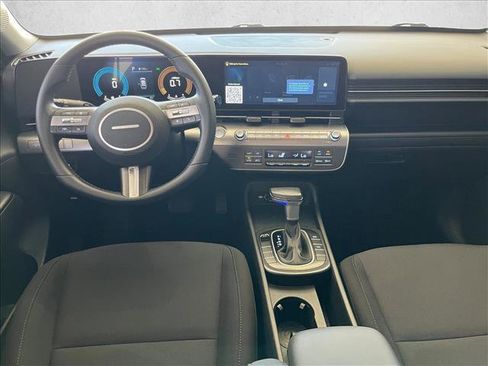 Used 2024 Hyundai Kona SEL FWD image 11