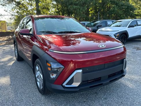 New 2026 Hyundai Kona SE image 7