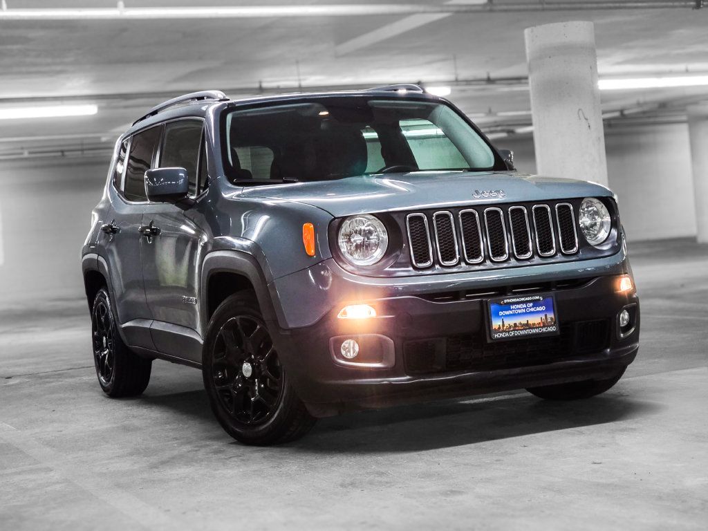 Used 2017 Jeep Renegade Latitude FWD image 4