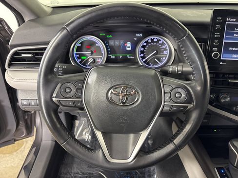 Used 2023 Toyota Camry XLE image 23