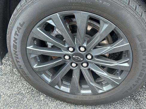 Used 2023 Chevrolet Traverse RS w/ LPO, Floor Liner Package AWD/4WD image 10