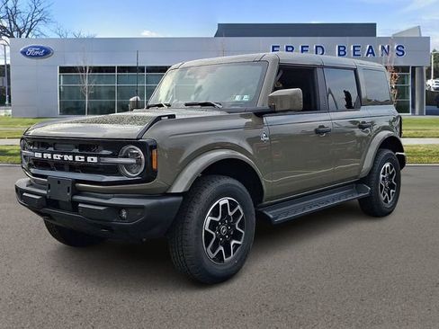 Used 2026 Ford Bronco Outer Banks AWD/4WD image 3