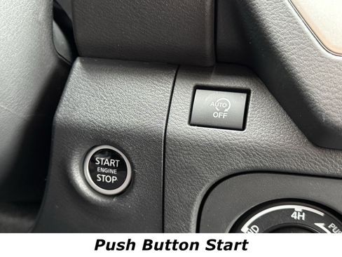 Certified 2025 Nissan Frontier SV w/ SV Convenience Package image 11