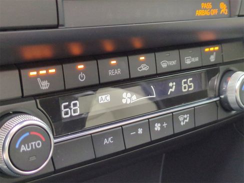 Used 2020 MAZDA CX-9 Touring w/ Touring Premium Package image 23