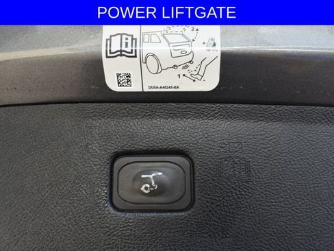 Used 2020 Ford Edge SEL w/ Convenience Package AWD/4WD image 8