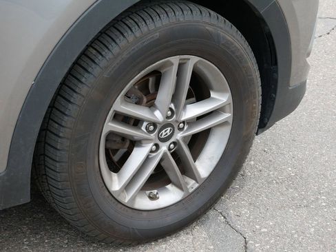 Used 2017 Hyundai Santa Fe Sport AWD/4WD image 13