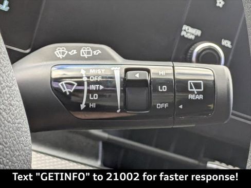 Used 2025 Kia Sportage LX FWD image 32