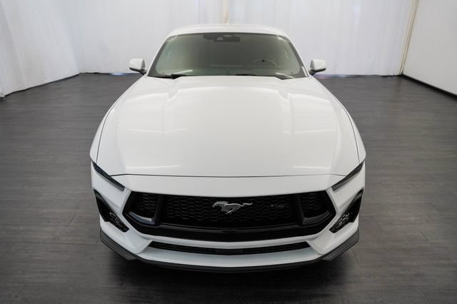 Used 2025 Ford Mustang Coupe RWD image 14