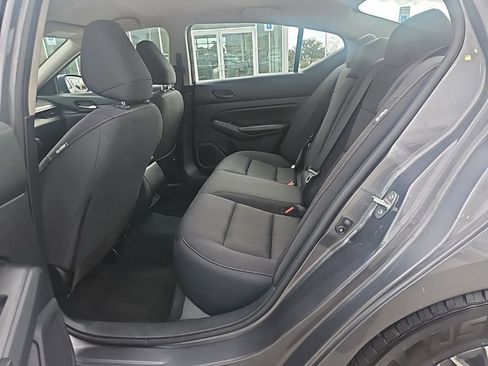 Used 2024 Nissan Altima 2.5 SV image 24