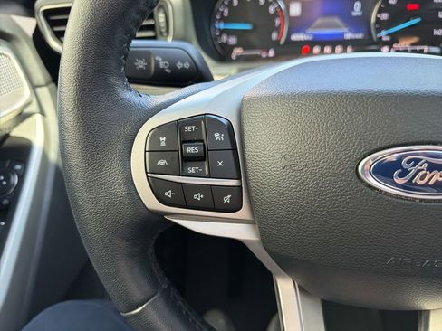Used 2022 Ford Explorer Limited w/ Equipment Group 301A RWD image 67