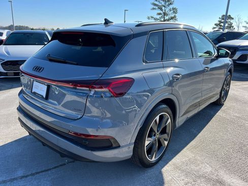 Used 2024 Audi Q4 e-tron Premium Plus image 5