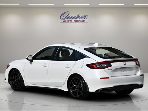 Used 2022 Honda Civic Sport Touring image 6