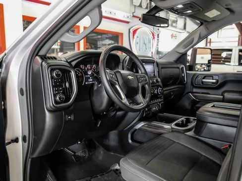 Used 2022 Chevrolet Silverado 2500 LT w/ Texas Edition image 5