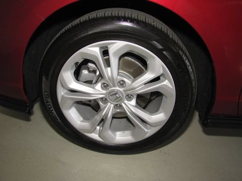 Certified 2024 Honda Accord LX image 25