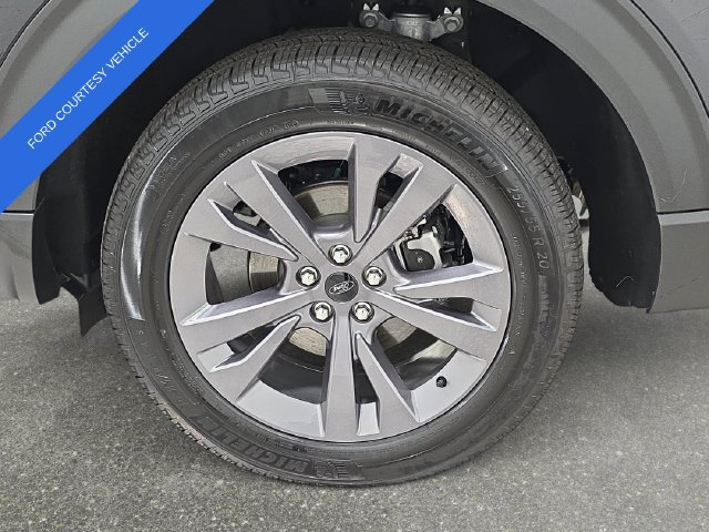 Used 2026 Ford Explorer Active w/ Active Comfort Package AWD/4WD image 31