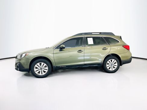 Used 2019 Subaru Outback 2.5i Premium AWD/4WD image 4