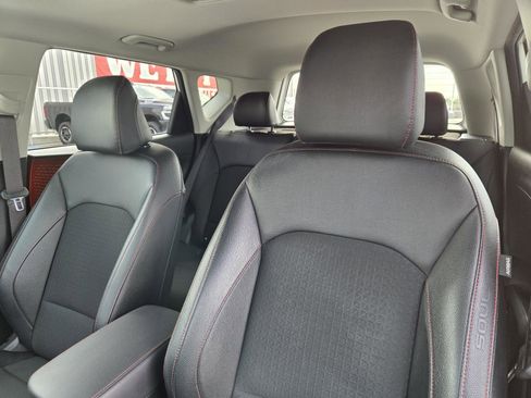 Used 2023 Kia Soul GT-Line w/ GT-Line Technology Package image 24