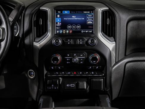 Used 2021 Chevrolet Silverado 1500 RST w/ Texas Edition Plus AWD/4WD image 23